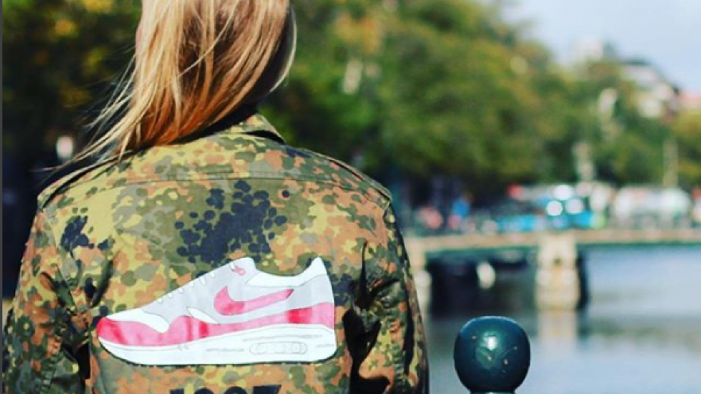 Team Outsole Air Max 1