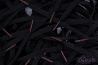 Black Nike laces Burgundy tips