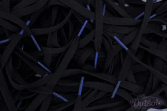 Black Nike laces Royal Blue tips