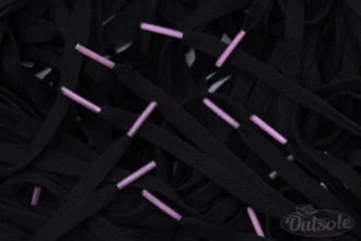 Black Nike laces Light Pink tips