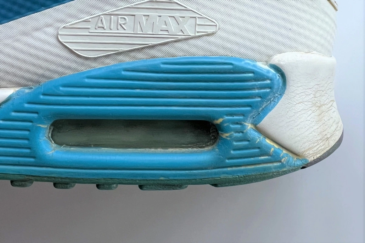 Risks with wearing older Nike Air Max 1 sneakers 13