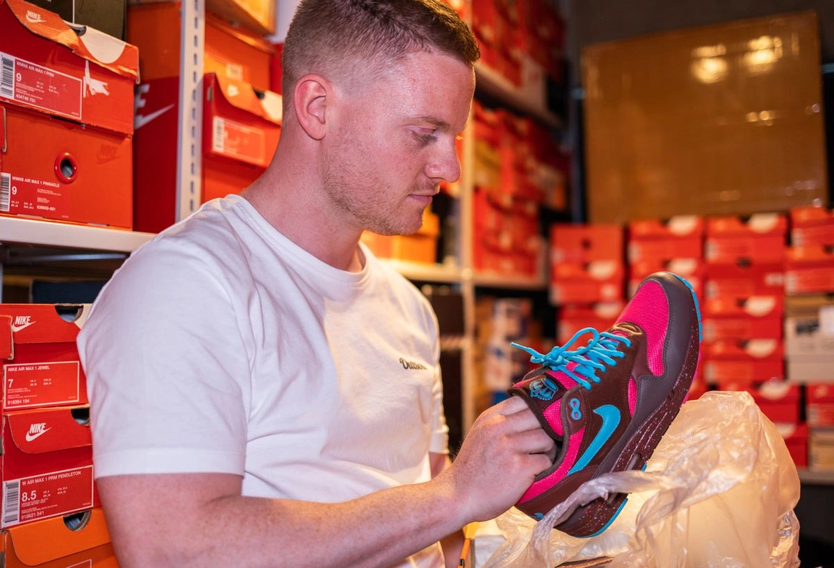 Outsole door Manners en ING 3