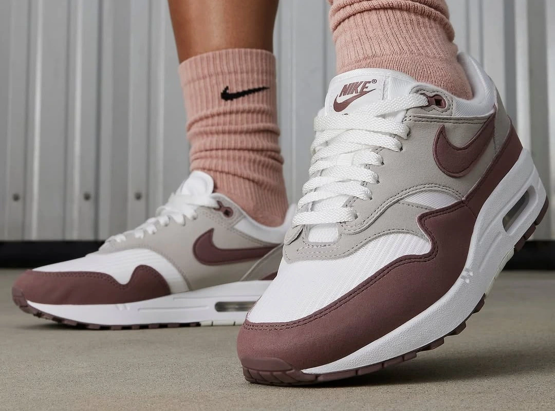 Air Max 1 Speckled Mocha